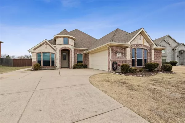 1923 Fountain Spray Drive, Wylie, TX 75098