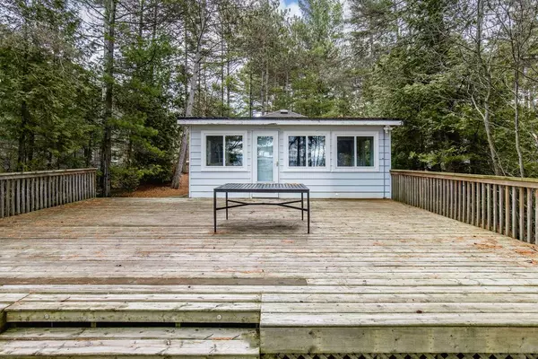 Wasaga Beach, ON L0L 2P3,948 RIVER RD E