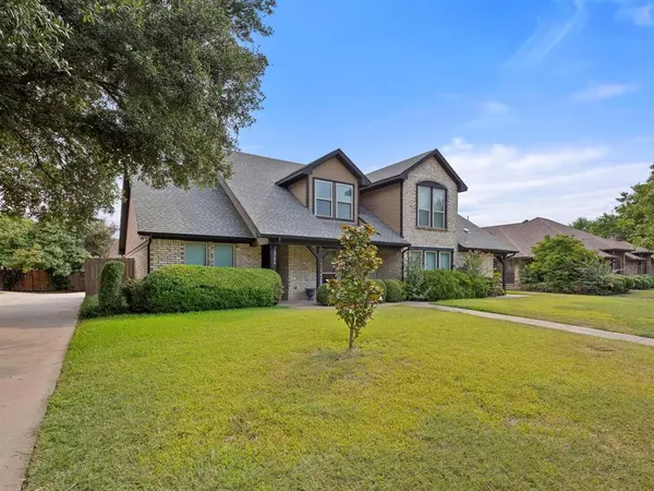 Benbrook, TX 76132,6506 Lago Vista Drive