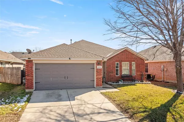 8432 Hawks Nest Drive, Fort Worth, TX 76131