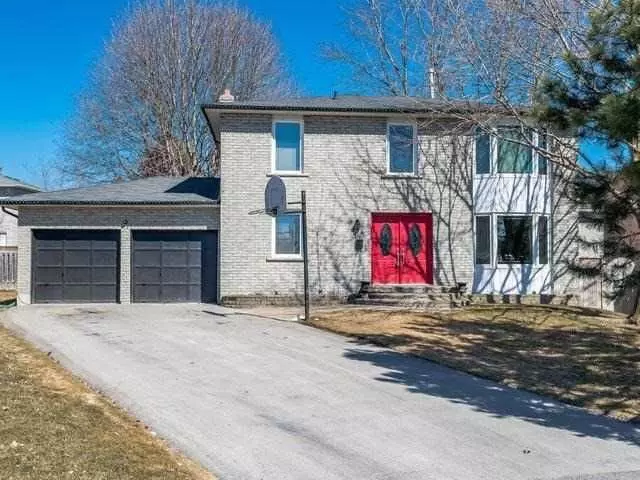 Newmarket, ON L3Y 6B2,134 Robin CT