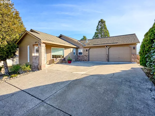 920 HERMANSON ST, Woodburn, OR 97071