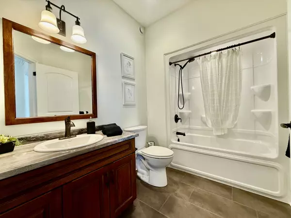 Minto, ON N0G 1M0,10 Brown ST S