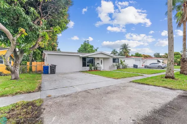 4348 NW 36th Way, Lauderdale Lakes, FL 33309