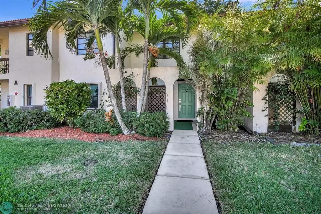 Boca Raton, FL 33433,21810 Cypress Cir  #C