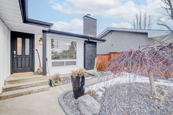 Calgary, AB T2J 0W4,10220 2 ST Southeast