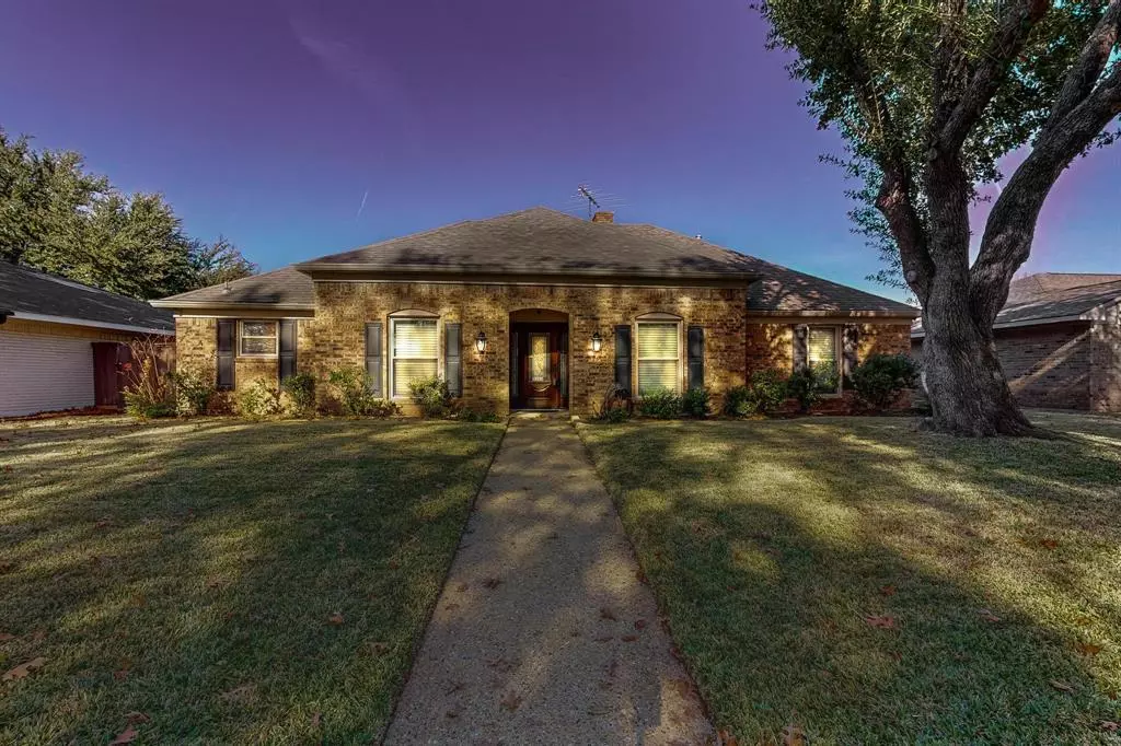 Plano, TX 75074,3303 Raintree Drive