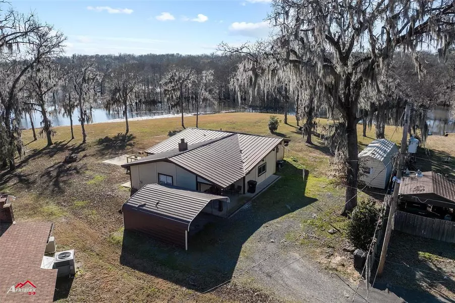 374 Evangeline Drive, Elm Grove, LA 71051