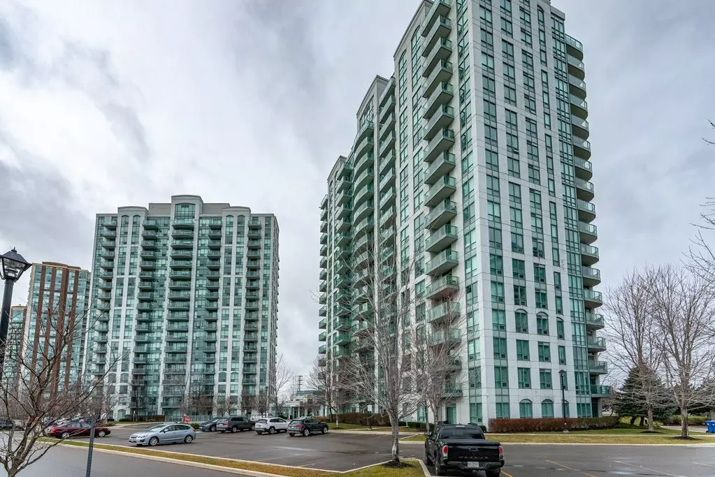 Mississauga, ON L5B 3C2,4900 Glen Erin DR #PH2