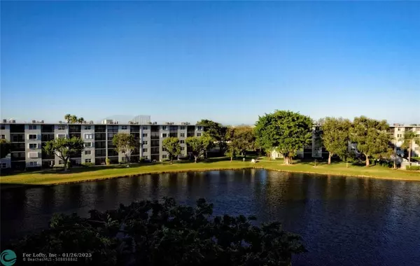 Pompano Beach, FL 33069,2215 Cypress Island Dr  #508