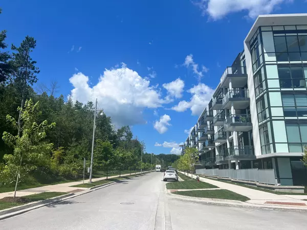 Innisfil, ON L9S 0R5,415 Sea Ray AVE #455