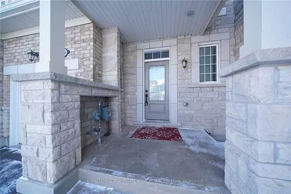 Oakville, ON L6M 0M4,106 Orchardcroft RD