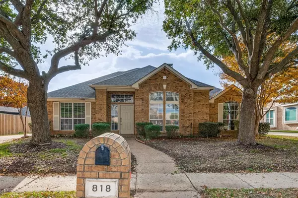 818 Muirfield Road, Keller, TX 76248