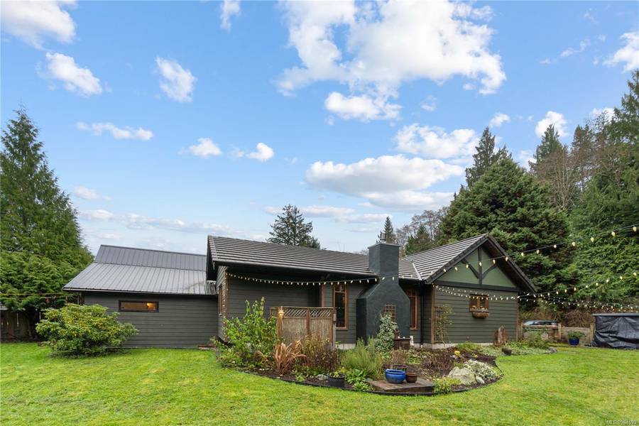 3311 Welch Rd, Qualicum Beach, BC V9K 1Z4