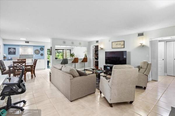 Coral Springs, FL 33071,9520 SW 1st Ct  #22F