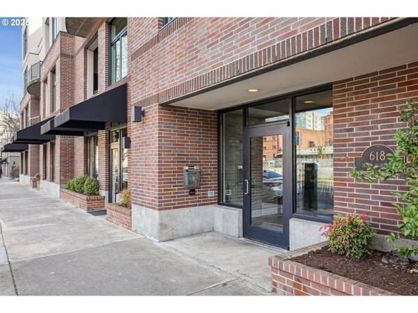 618 NW 12TH AVE NW #201, Portland, OR 97209