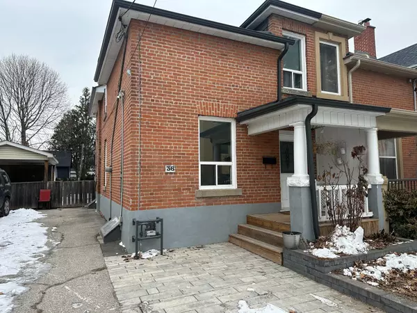 36 Dennis AVE N #Main, Toronto W04, ON M6N 2T6