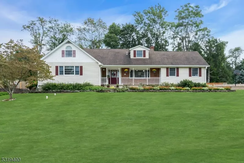 12 Country Club Ln, Andover Twp., NJ 07860