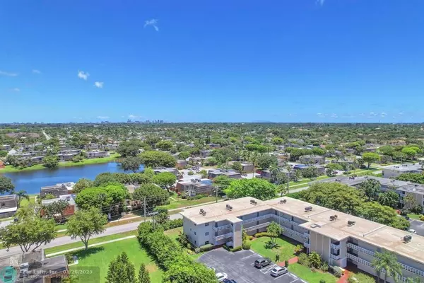 2721 N Garden Drive  #101, Lake Worth, FL 33461