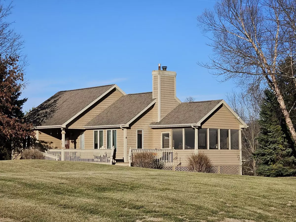 Galena, IL 61036,4 Knoll Court