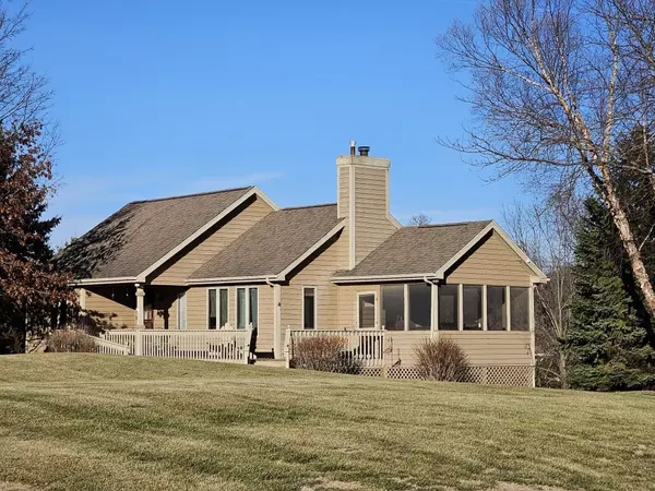 4 Knoll Court, Galena, IL 61036