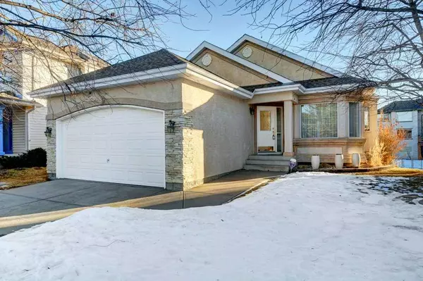 78 Somerset WAY SW, Calgary, AB T2Y 3K3