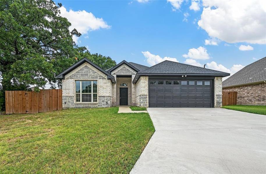 2792 Rodeo Drive, Quinlan, TX 75474