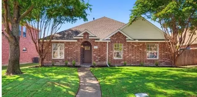 527 Binkley Court, Mesquite, TX 75181