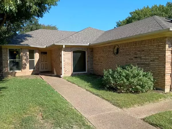 Hewitt, TX 76643,224 Crescent Drive