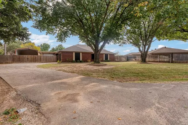 Joshua, TX 76058,102 Sunset Place