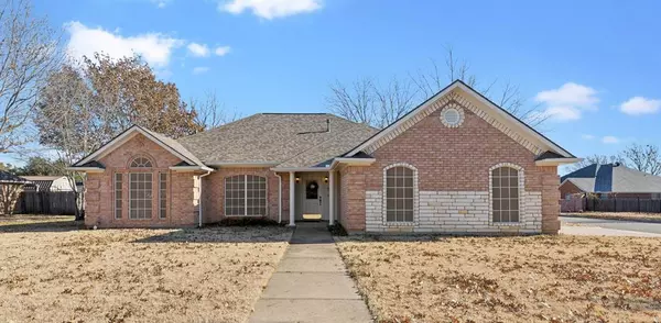 1619 Hyde Park Boulevard, Cleburne, TX 76033