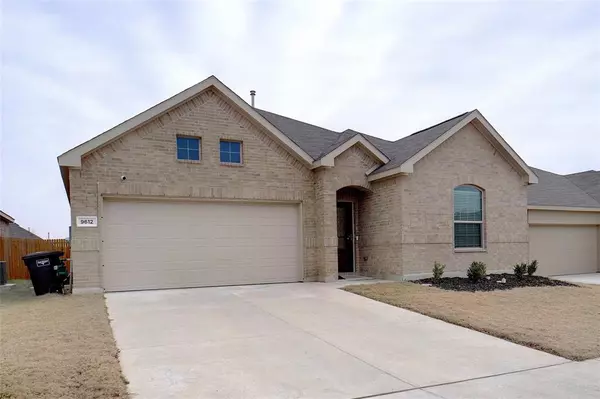 9612 Crawler Drive, Fort Worth, TX 76179