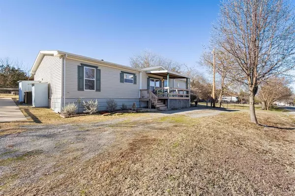 Pottsboro, TX 75076,293 Meadows Lane