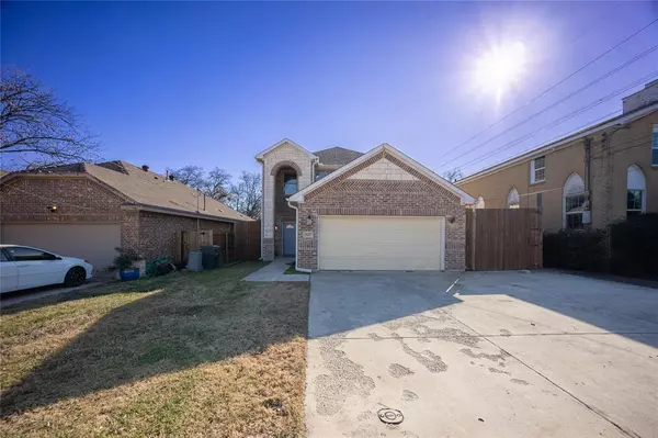 2127 Spikes Street, Grand Prairie, TX 75051