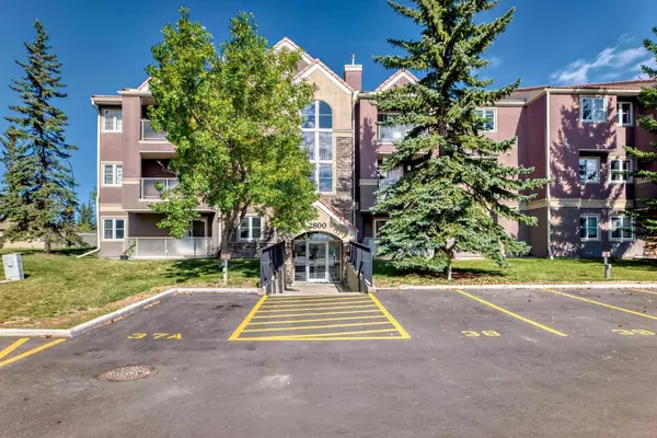 2812 Edenwold HTS Northwest #12, Calgary, AB T3A 3Y8