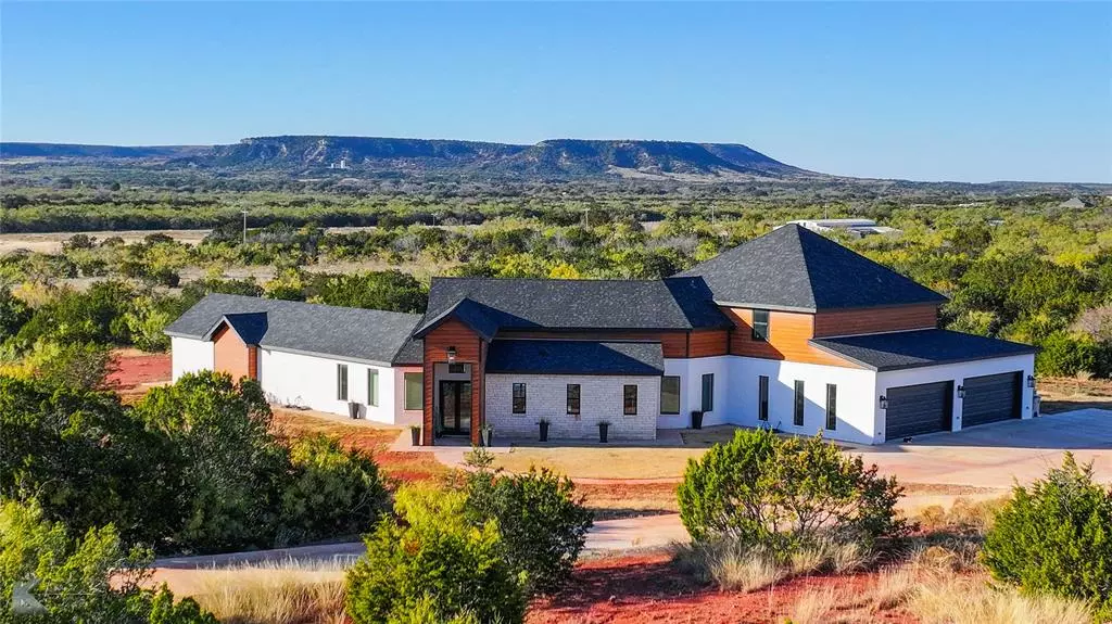 402 Ranch Road, Buffalo Gap, TX 79508