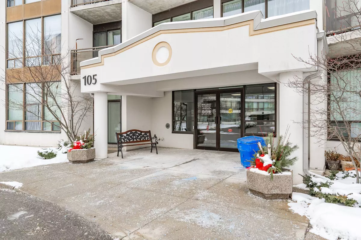 Guelph, ON N1H 8H4,105 Bagot ST #B1