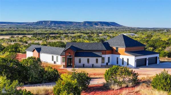 402 Ranch Road, Buffalo Gap, TX 79508