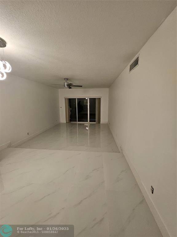 Coral Springs, FL 33065,2700 Coral Springs Dr  #302