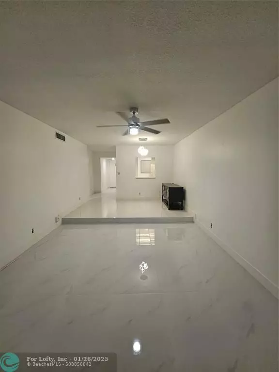 Coral Springs, FL 33065,2700 Coral Springs Dr  #302