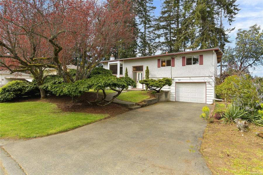 537 LAREN Rd, Colwood, BC V9C 2S4