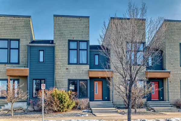 124 Walden Gate SE, Calgary, AB T2X0P3