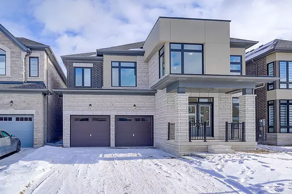 96 Weslock CRES, Aurora, ON L4G 7Y9