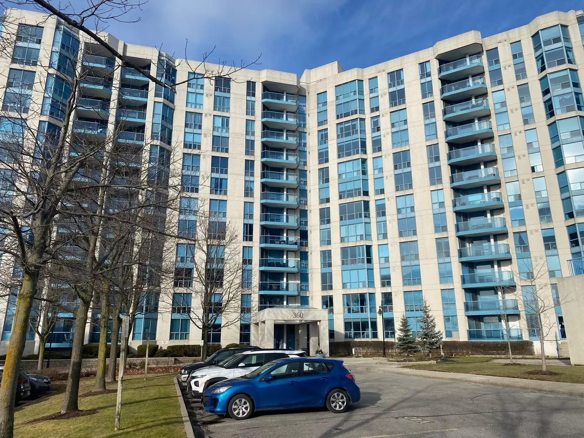 Whitby, ON L1N 9G2,360 Watson ST #607