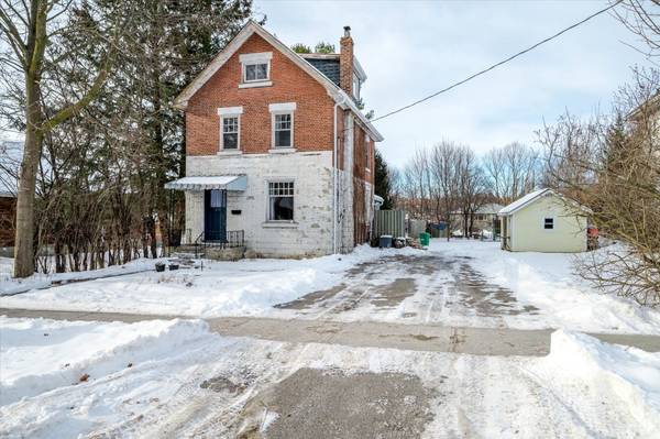 250 Bennet ST, Peterborough, ON K9H 5B6