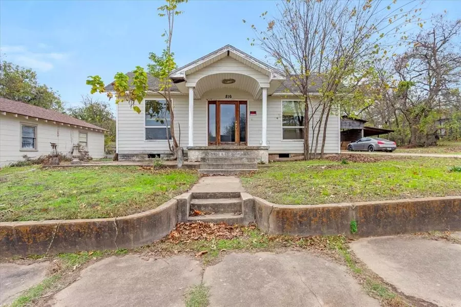 816 W Shepherd Street, Denison, TX 75020