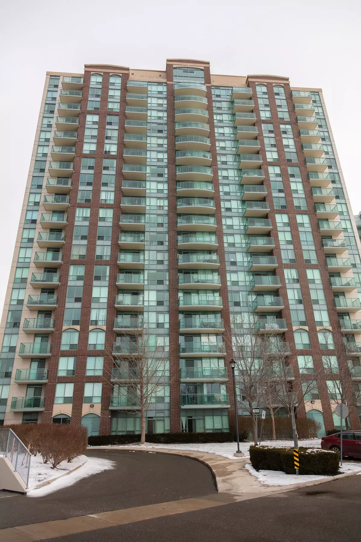 Mississauga, ON L5M 7R9,4889 Kimbermount AVE #1109