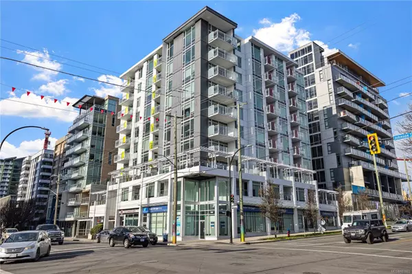 1090 Johnson St #405, Victoria, BC V8V 0B3