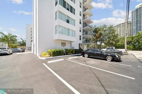 Fort Lauderdale, FL 33301,800 SE 4th St  #104