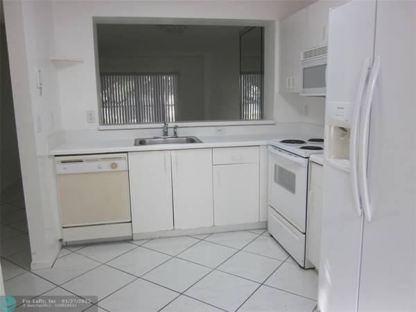 Fort Lauderdale, FL 33321,9537 Weldon Cir  #212